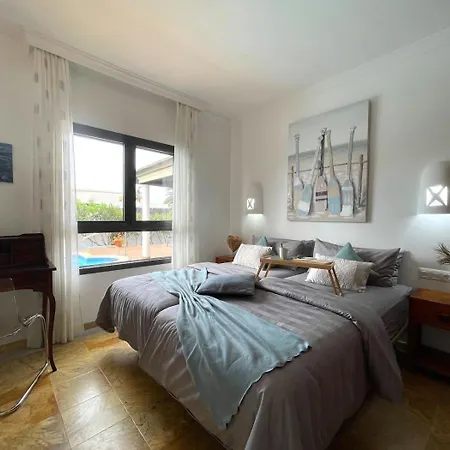 Casa Karoline With A Sunny Terrace, Heated Pool, Comfort And Privacy In A Quiet Neighborhood פלאיה בלנקה