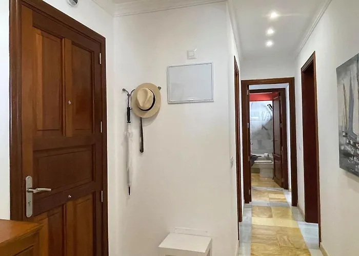 Casa Karoline With A Sunny Terrace, Heated Pool, Comfort And Privacy In A Quiet Neighborhood וילה *