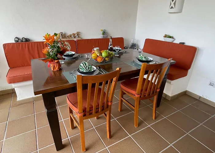 Villa Casa Karoline With A Sunny Terrace, Heated Pool, Comfort And Privacy In A Quiet Neighborhood *